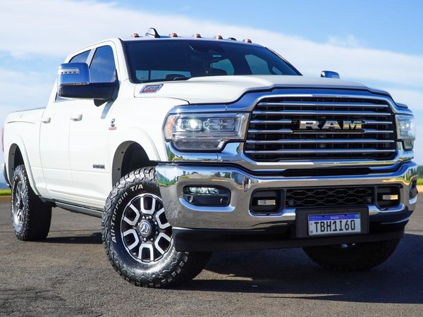 Foto 1 - RAM 3500 Longhorn Limited 6.7 Turbo Diesel 4x4