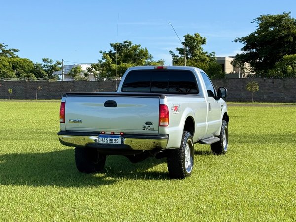 Foto 4 - Ford F250 XLT 3.9 Turbo Diesel 4x4 C.S