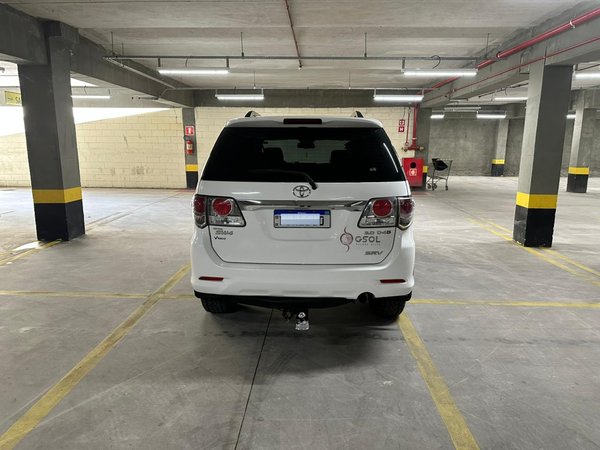 Foto 6 - Toyota Hilux SW4 SRV 3.0 Turbo Diesel 4x4