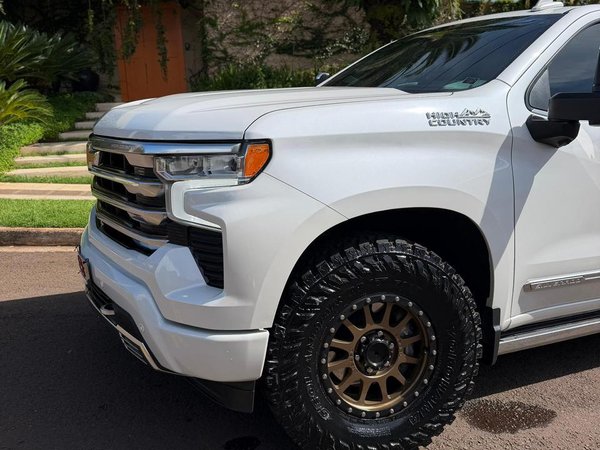 Foto 9 - Chevrolet Silverado 1500 High Country 5.3 V8 Gasolina 4x4