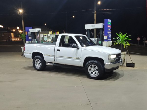 Foto 1 - Chevrolet Silverado D20 Rodeio 4.2TD 18v
