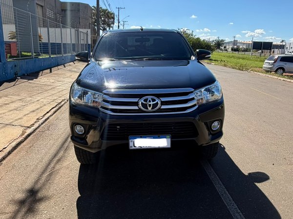 Foto 2 - Toyota Hilux SRV 2.8 Turbo Diesel 4x4