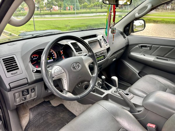Foto 7 - Toyota Hilux SRV 3.0 Turbo Diesel 4x4