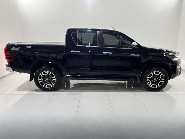 Foto 2 - Toyota Hilux SRX 2.8 Turbo Diesel 4x4