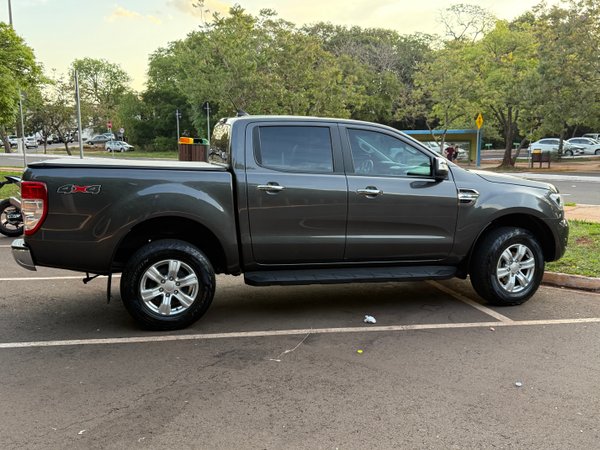 Foto 4 - Ford Ranger XLT 3.2 Turbo Diesel 4x4