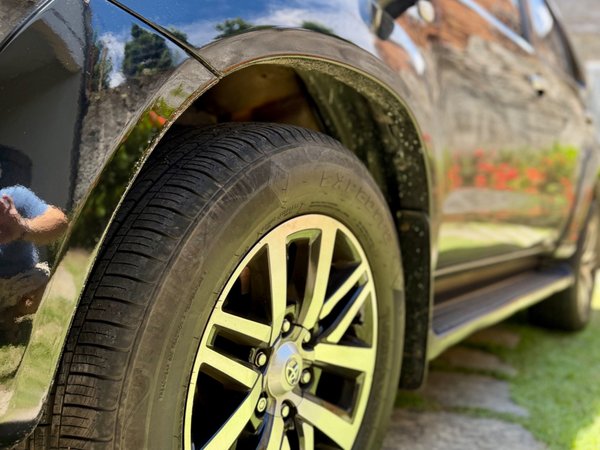 Foto 4 - Toyota Hilux SW4 SRV 3.0 Turbo Diesel 4x4