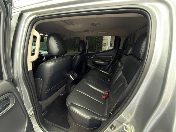 Foto 9 - Mitsubishi L200 Triton Sport HPE-S 2.4 Turbo Diesel 4x4