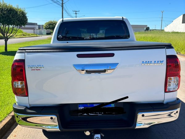 Foto 5 - Toyota Hilux SR 2.8 Turbo Diesel 4x4