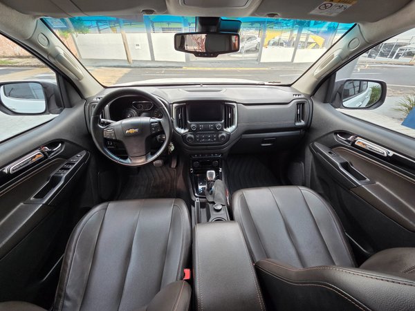Foto 6 - Chevrolet S10 High Country 2.8 Turbo Diesel 4x4