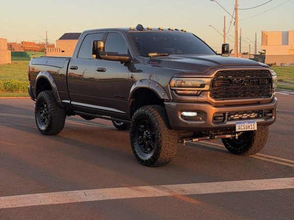 Foto 2 - RAM 2500 Laramie 6.7 Turbo Diesel 4x4