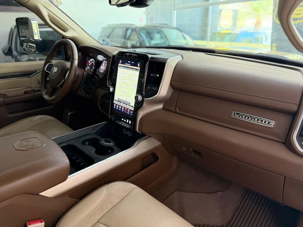 Foto 9 - RAM 2500 Laramie 6.7 Turbo Diesel 4x4