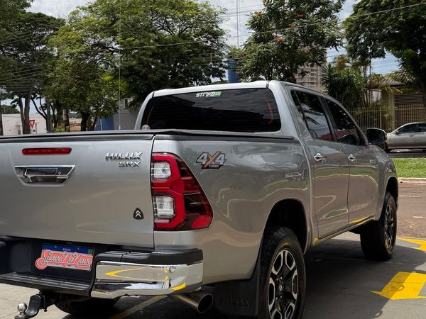 Foto 3 - Toyota Hilux SRX 2.8 Turbo Diesel 4x4