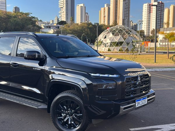 Foto 6 - Mitsubishi Triton Katana 2.4 Bi-Turbo Diesel 4x4