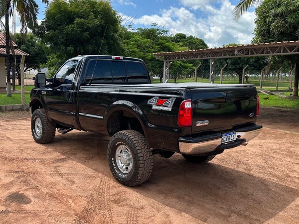 Foto 4 - Ford F250 XLT 3.9 Turbo Diesel 4x4 C.S