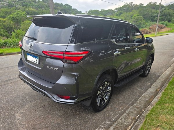 Foto 6 - Toyota Hilux SW4 Diamond D4-D 2.8 Turbo Diesel 4x4