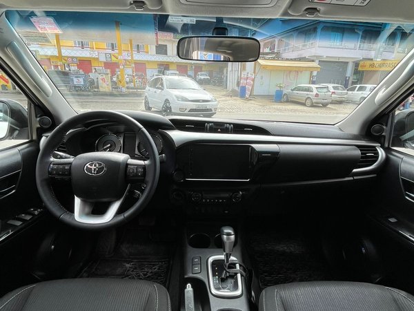 Foto 6 - Toyota Hilux SR 2.8 Turbo Diesel 4x4