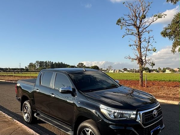 Foto 3 - Toyota Hilux SRX 2.8 Turbo Diesel 4x4