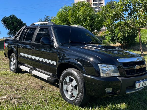 Foto 1 - Chevrolet S10 Executive 2.8 Turbo Diesel 4x2