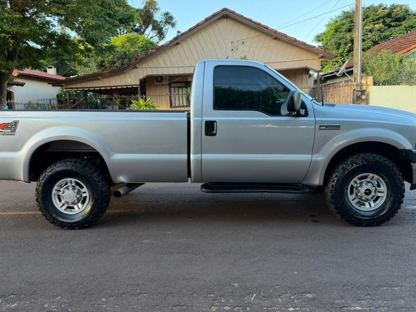 Foto 5 - Ford F250 XL 3.9 Turbo Diesel 4x4