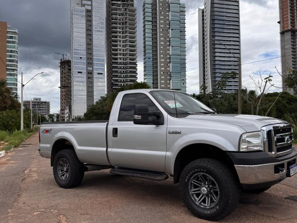 Foto 1 - Ford F250 XLT 3.9 Turbo Diesel 4x4 C.S
