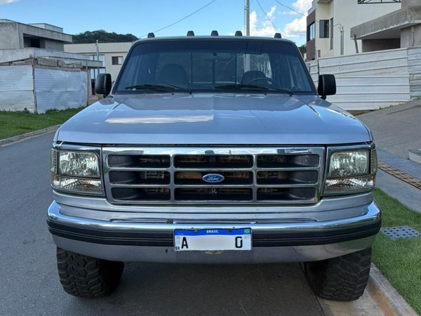 Foto 2 - Ford F1000 XLT 4.3 Turbo Diesel 4x4 C.S