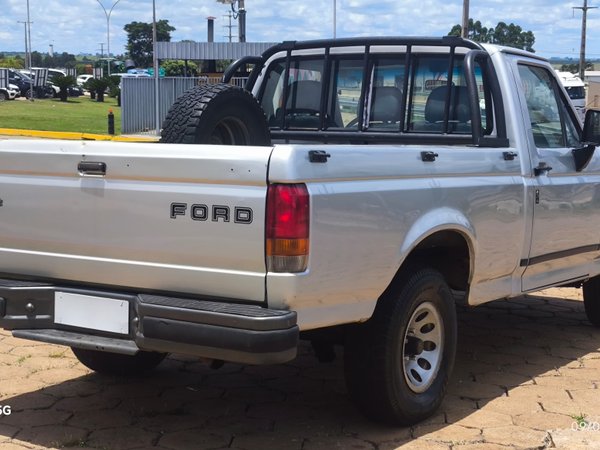 Foto 6 - Ford F1000 Super Série 3.9 Diesel C.S