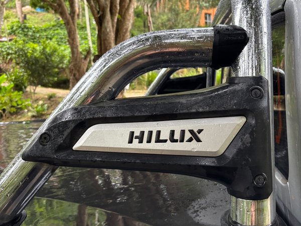 Foto 7 - Toyota Hilux SRX 2.8 Turbo Diesel 4x4