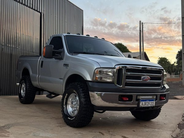 Foto 1 - Ford F250 XLT 4.2 Turbo Diesel 4x2