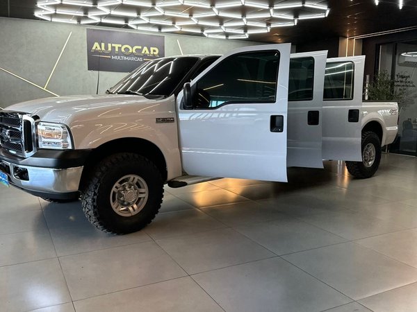 Foto 7 - Ford F250 XLT 3.9 Turbo Diesel