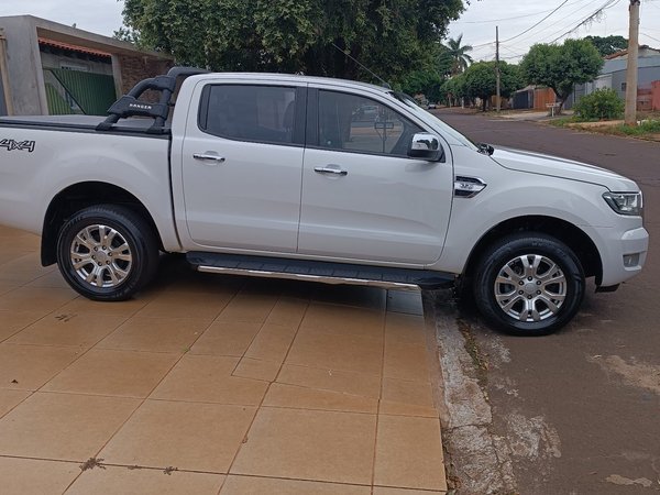 Foto 5 - Ford Ranger XLT 3.2 Turbo Diesel 4x4