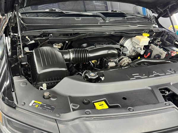 Foto 9 - RAM 1500 Rebel 5.7 V8 Gasolina 4x4