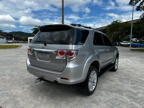 Foto 4 - Toyota Hilux SW4 SRV 3.0 Turbo Diesel 4x4