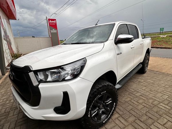 Foto 1 - Toyota Hilux SR 2.8 Turbo Diesel 4x4