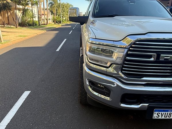 Foto 10 - RAM 2500 Laramie 6.7 Turbo Diesel 4x4