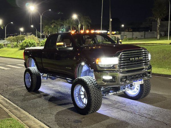 Foto 7 - RAM 3500 Longhorn Limited 6.7 Turbo Diesel 4x4