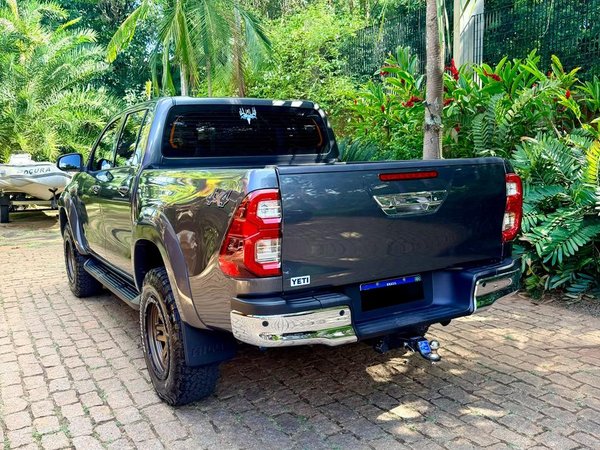 Foto 6 - Toyota Hilux SR 2.8 Turbo Diesel 4x4