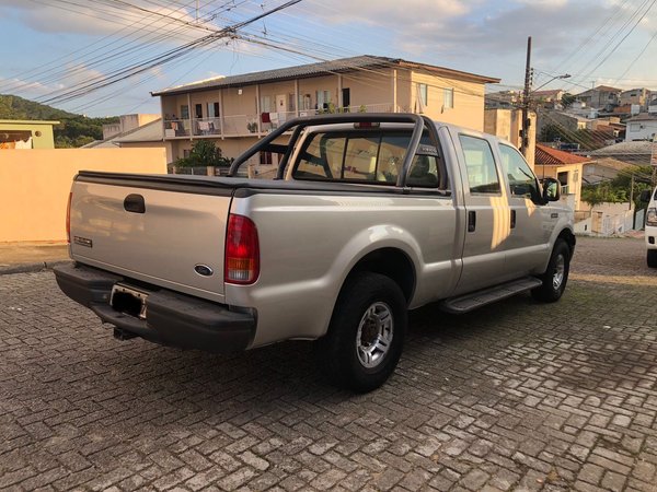 Foto 5 - Ford F250 XLT 3.9 Turbo Diesel