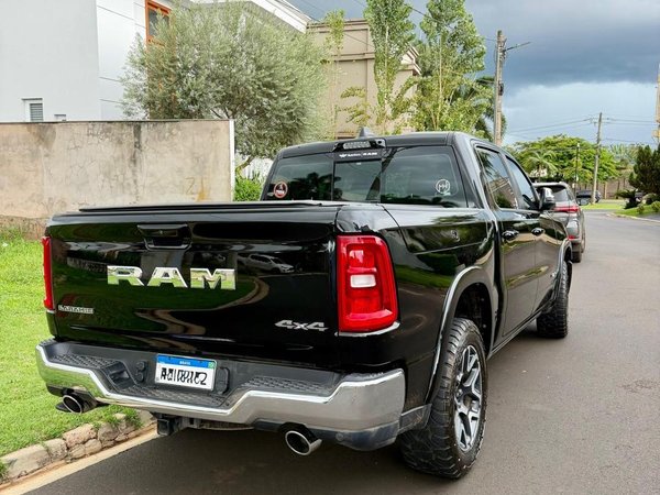 Foto 4 - RAM 1500 Laramie Hurricane 6 3.0 Bi-Turbo Gasolina 4x4