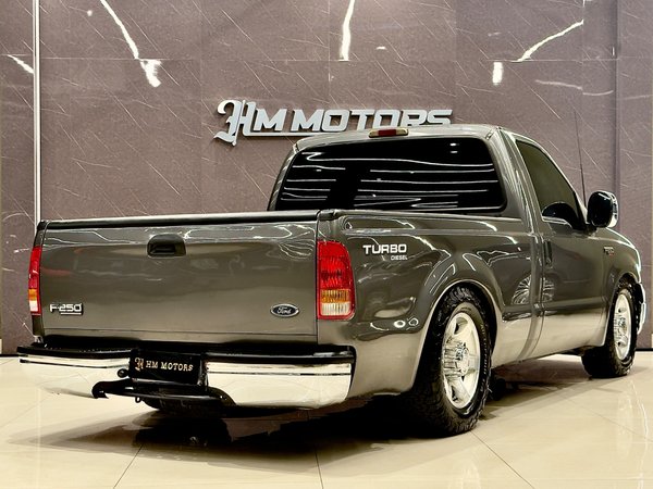 Foto 4 - Ford F250 XLT 4.2 Turbo Diesel 4x2 C.S