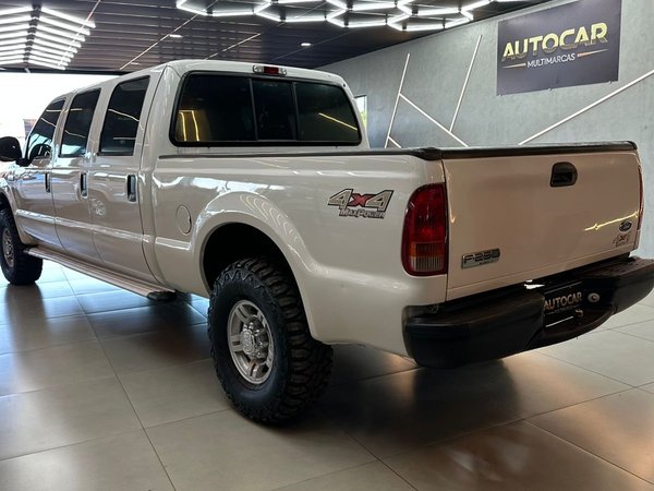 Foto 6 - Ford F250 XLT 3.9 Turbo Diesel