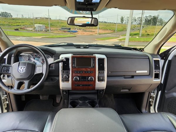 Foto 7 - RAM 2500 Laramie 6.7 Turbo Diesel 4x4