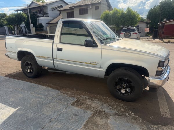 Foto 3 - Chevrolet Silverado D20 Rodeio 4.2TD 18v
