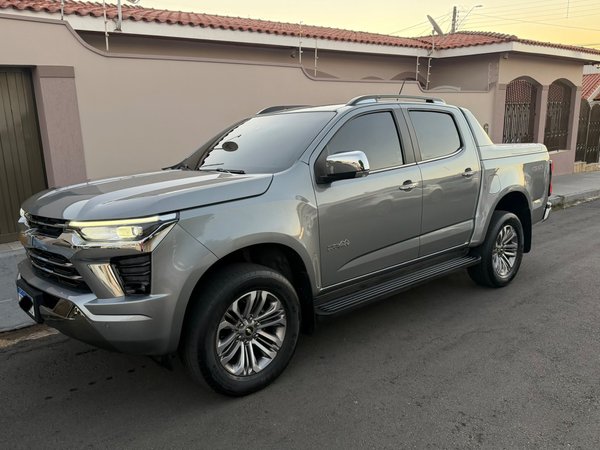 Foto 1 - Chevrolet S10 High Country 2.8 Turbo Diesel 4x4