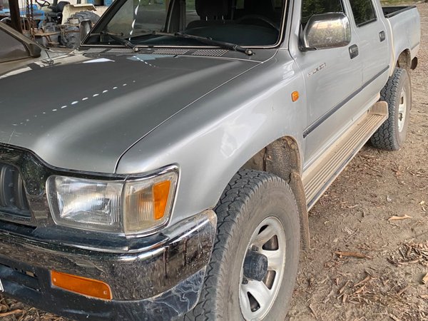 Foto 2 - Toyota Hilux SRV 3.0 Turbo Diesel 4x2