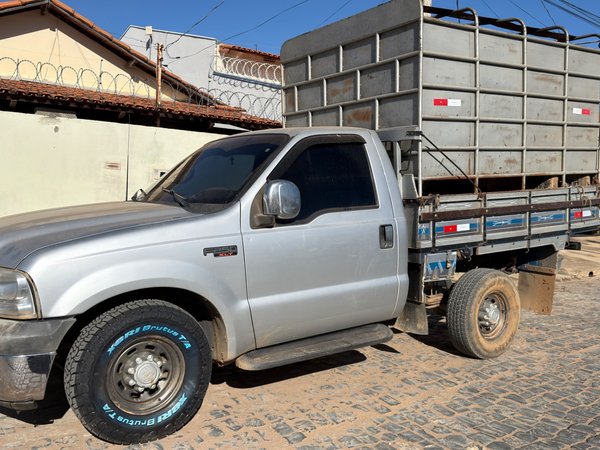 Foto 1 - Ford F250 XLT 4.2 Turbo Diesel 4x2