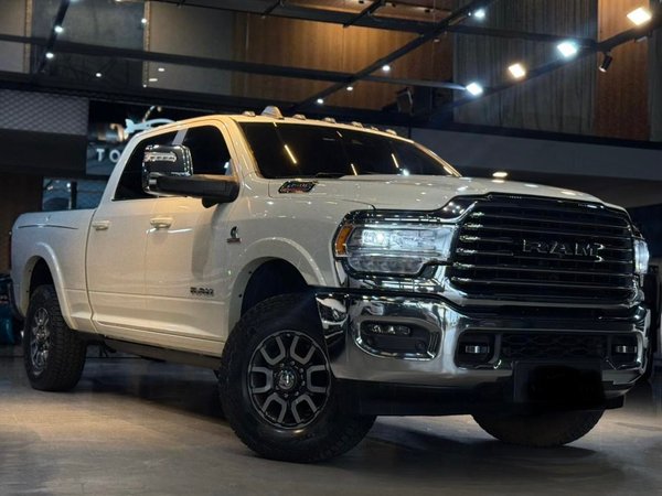 Foto 9 - RAM 3500 Longhorn Limited 6.7 Turbo Diesel 4x4