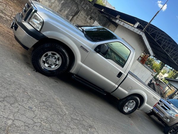 Foto 7 - Ford F250 XLT 4.2 Turbo Diesel 4x2