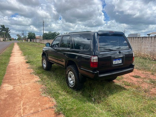 Foto 8 - Toyota Hilux SW4 SRV 3.0 Turbo Diesel 4x4