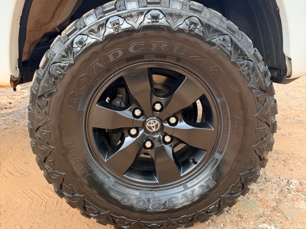 Foto 10 - Toyota Hilux SR 3.0 Turbo Diesel 4x4