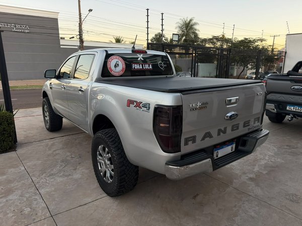 Foto 5 - Ford Ranger XLT 3.2 Turbo Diesel 4x4